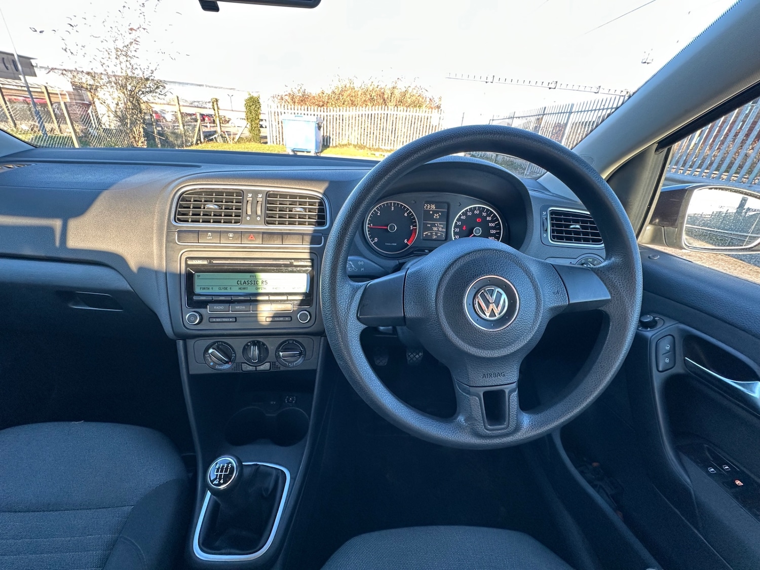 Used Volkswagen Polo 2011 for sale - 77097042: Photo 10