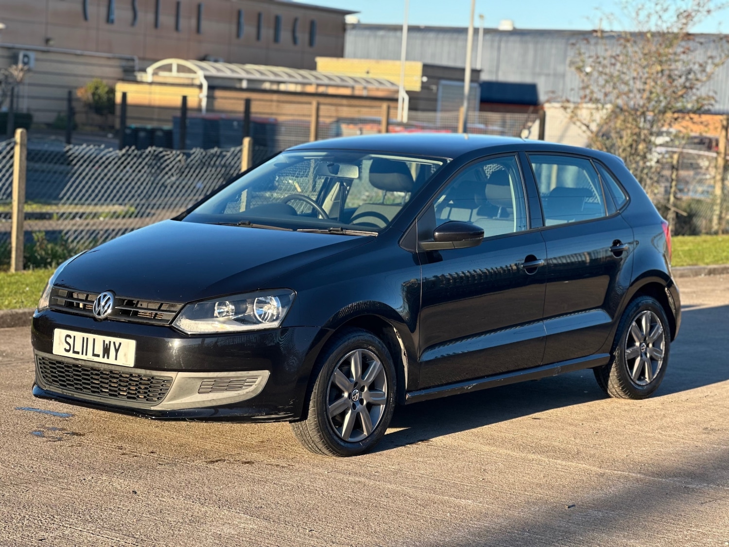 Used Volkswagen Polo 2011 for sale - 77097042: Photo 3