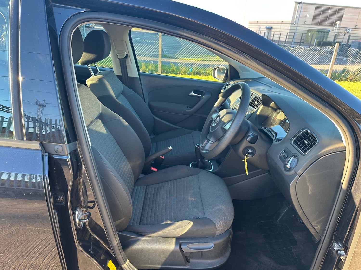 Used Volkswagen Polo 2011 for sale - 77097042: Photo 8