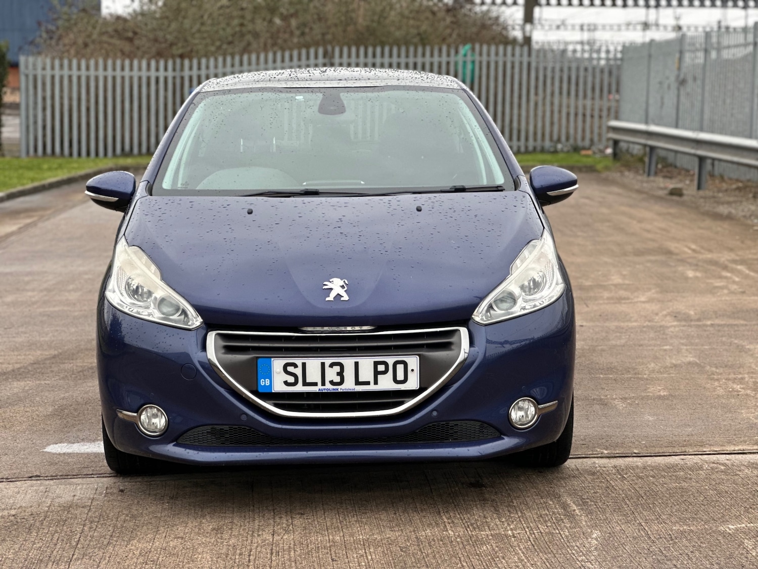 Used Peugeot 208 2013 for sale - 77604920: Photo 2