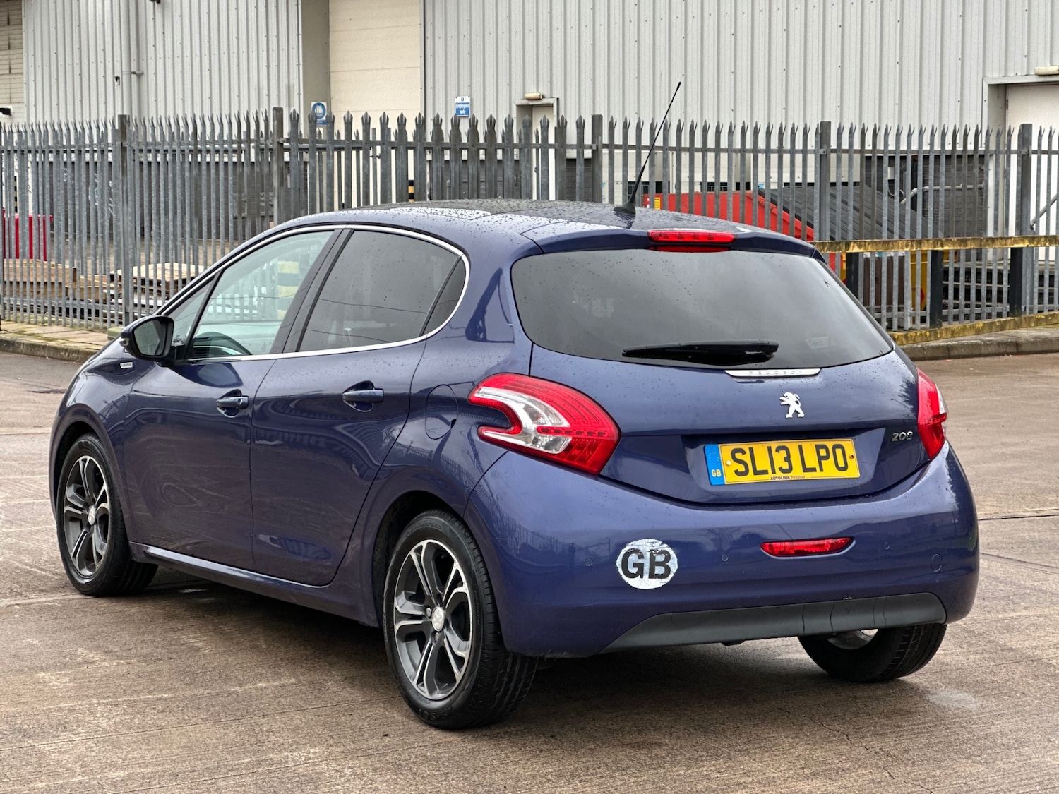 Used Peugeot 208 2013 for sale - 77604920: Photo 4