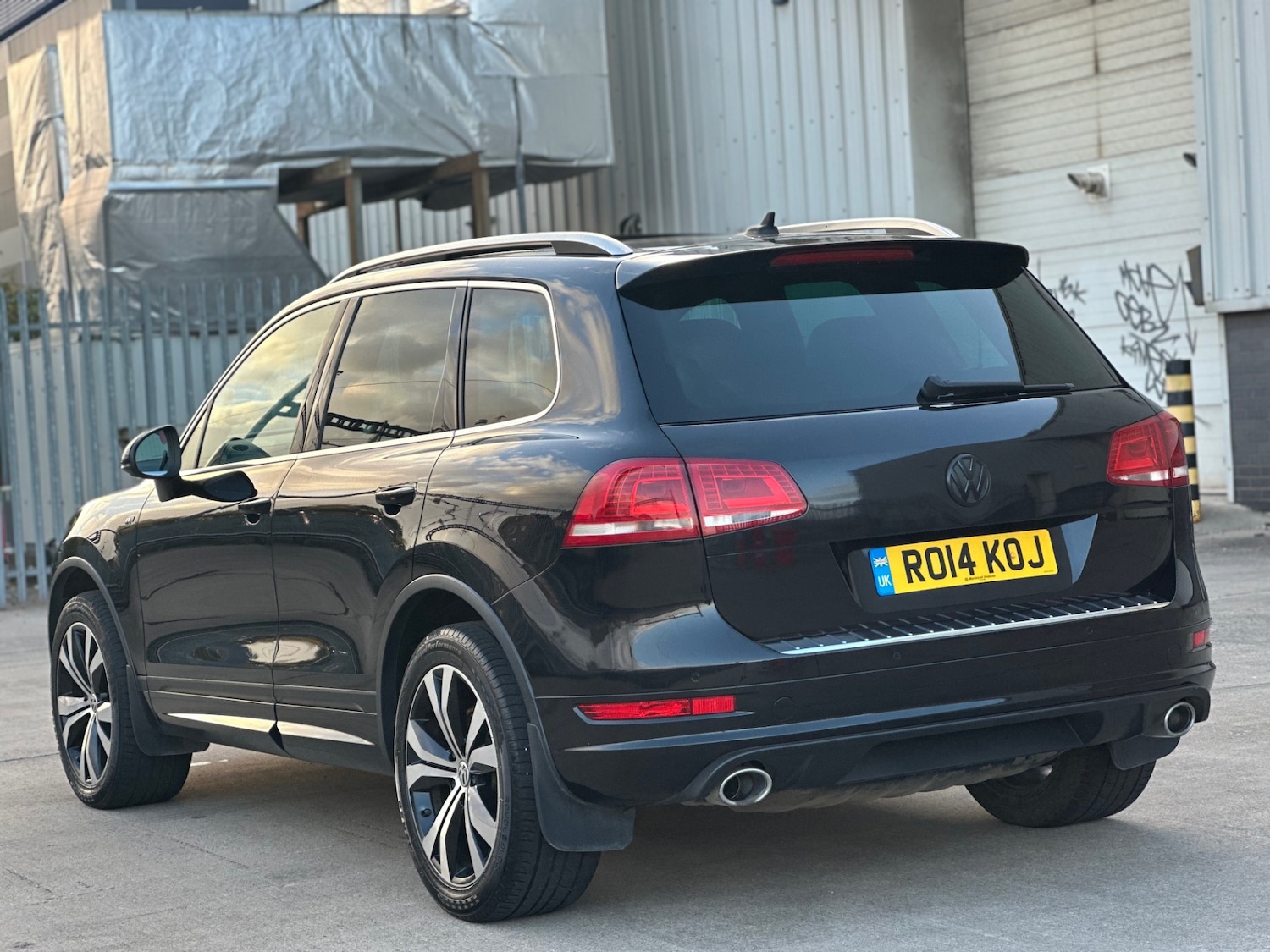 Used Volkswagen Touareg 2014 for sale - 76178180: Photo 9
