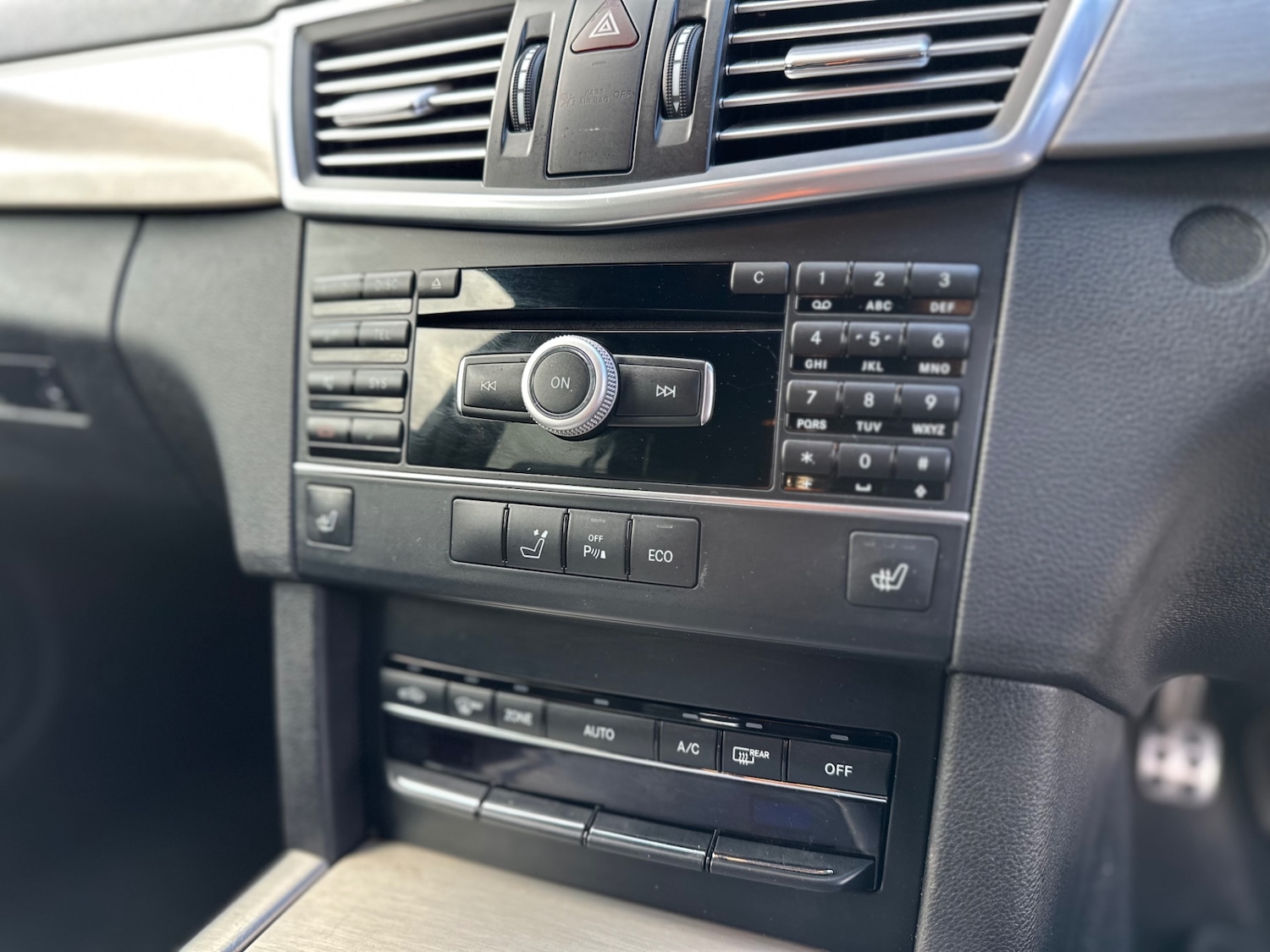 Used Mercedes-Benz E Class 2012 for sale - 77558695: Photo 12