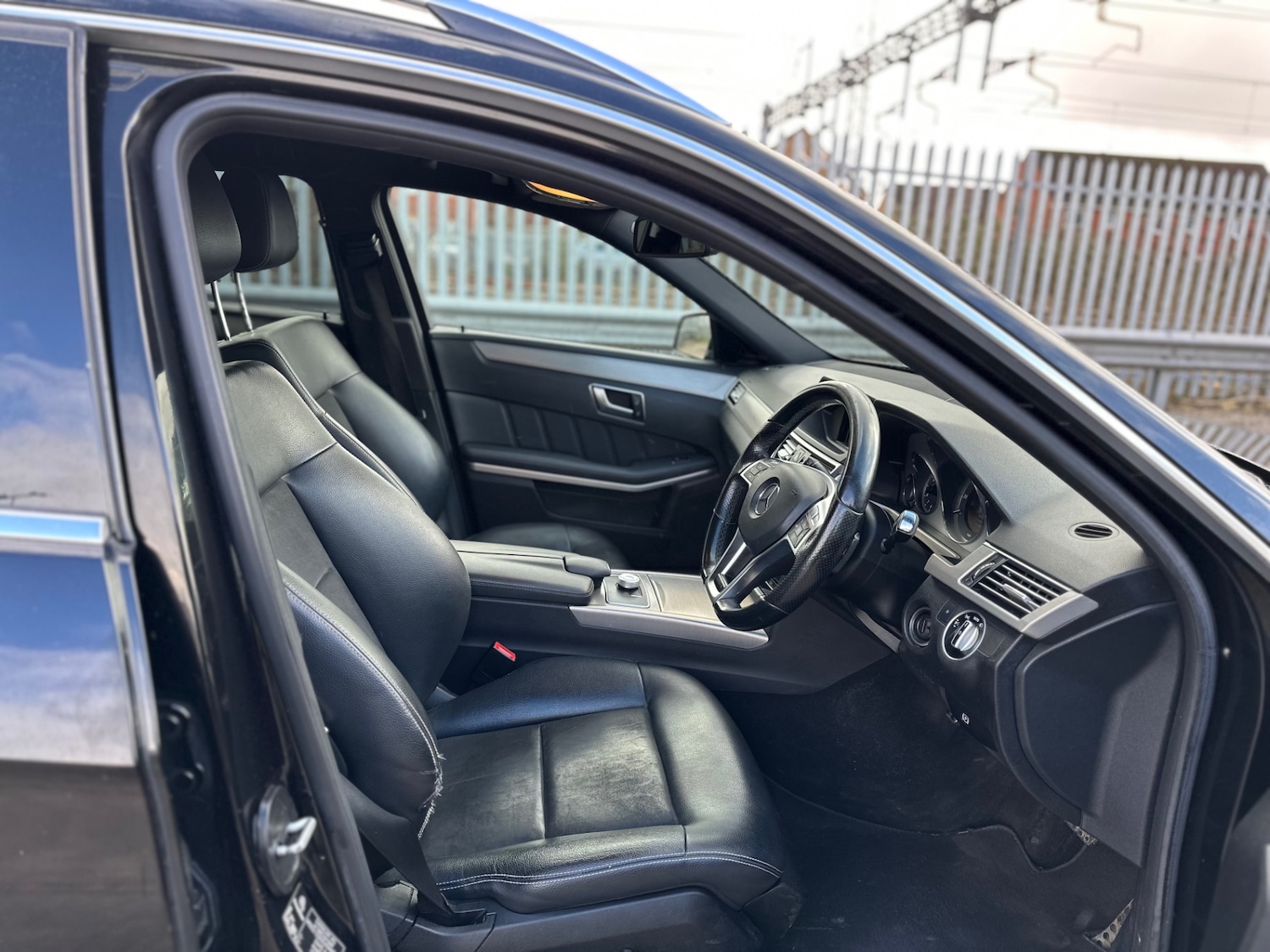 Used Mercedes-Benz E Class 2012 for sale - 77558695: Photo 8