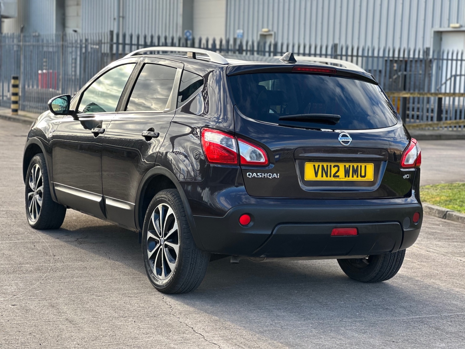 Used Nissan Qashqai 2012 for sale - 77438744: Photo 4