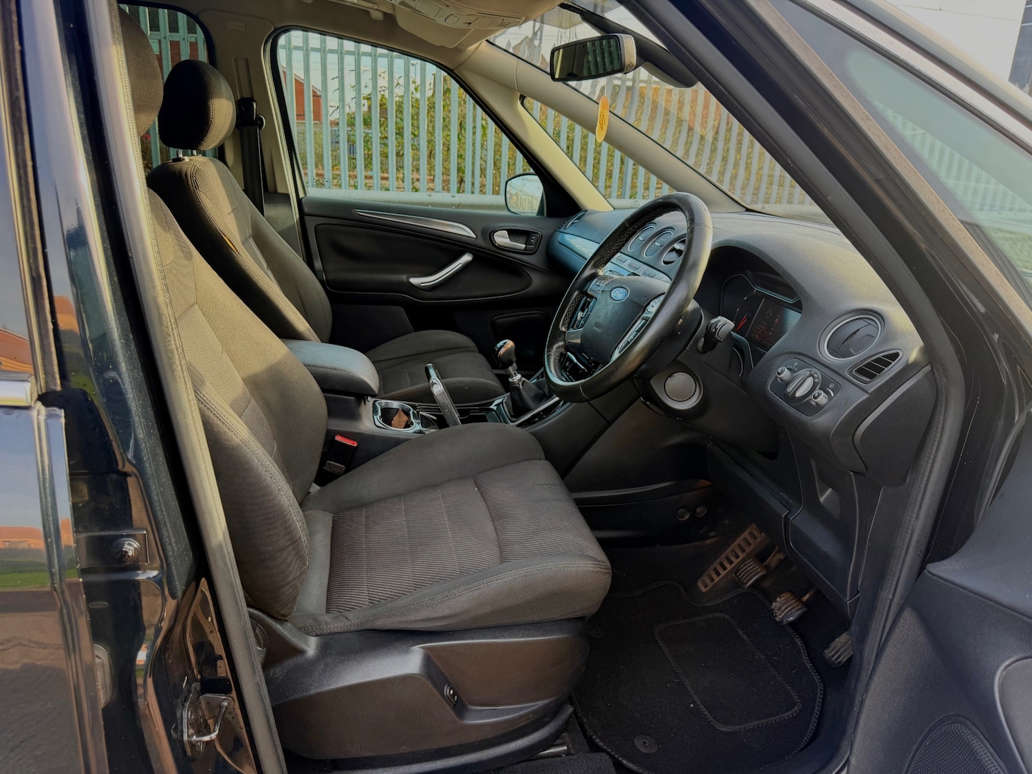 Used Ford S-Max 2011 for sale - 76585617: Photo 10