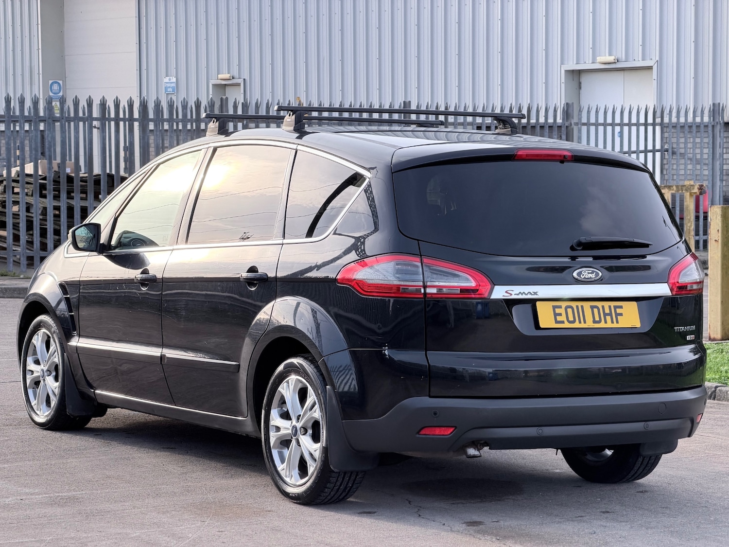 Used Ford S-Max 2011 for sale - 76585617: Photo 12