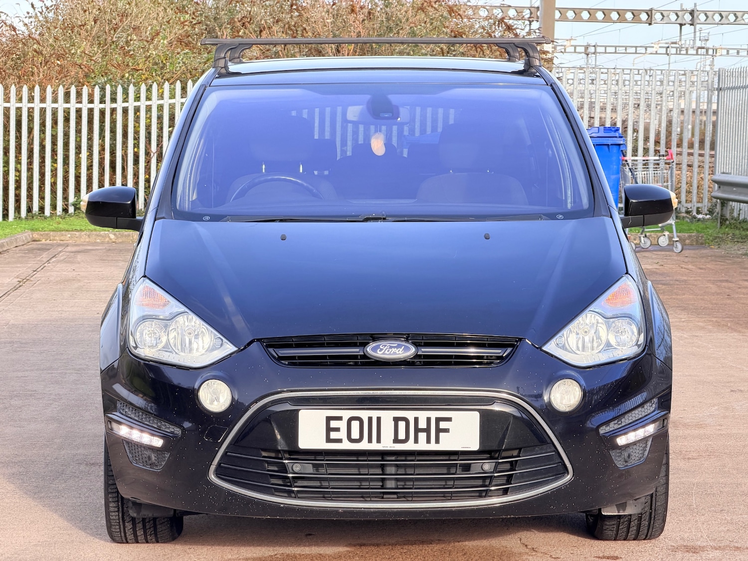 Used Ford S-Max 2011 for sale - 76585617: Photo 3