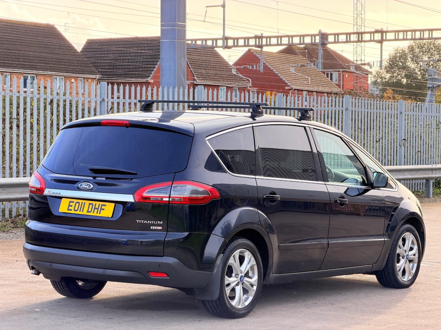 Used Ford S-Max 2011 for sale - 76585617: Photo 4