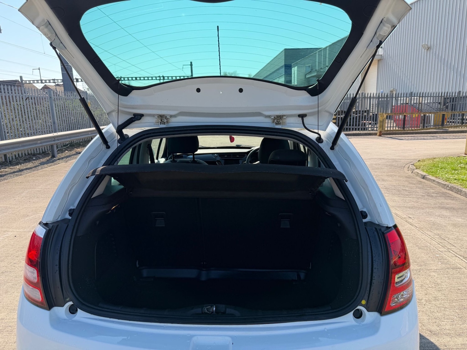 Used Citroen C3 2011 for sale - 77958615: Photo 7