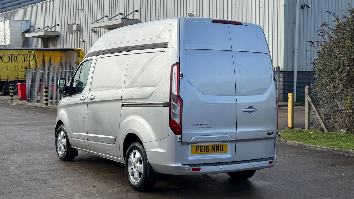 Used Ford Transit Custom 2016 for sale - 77398918: Photo 2