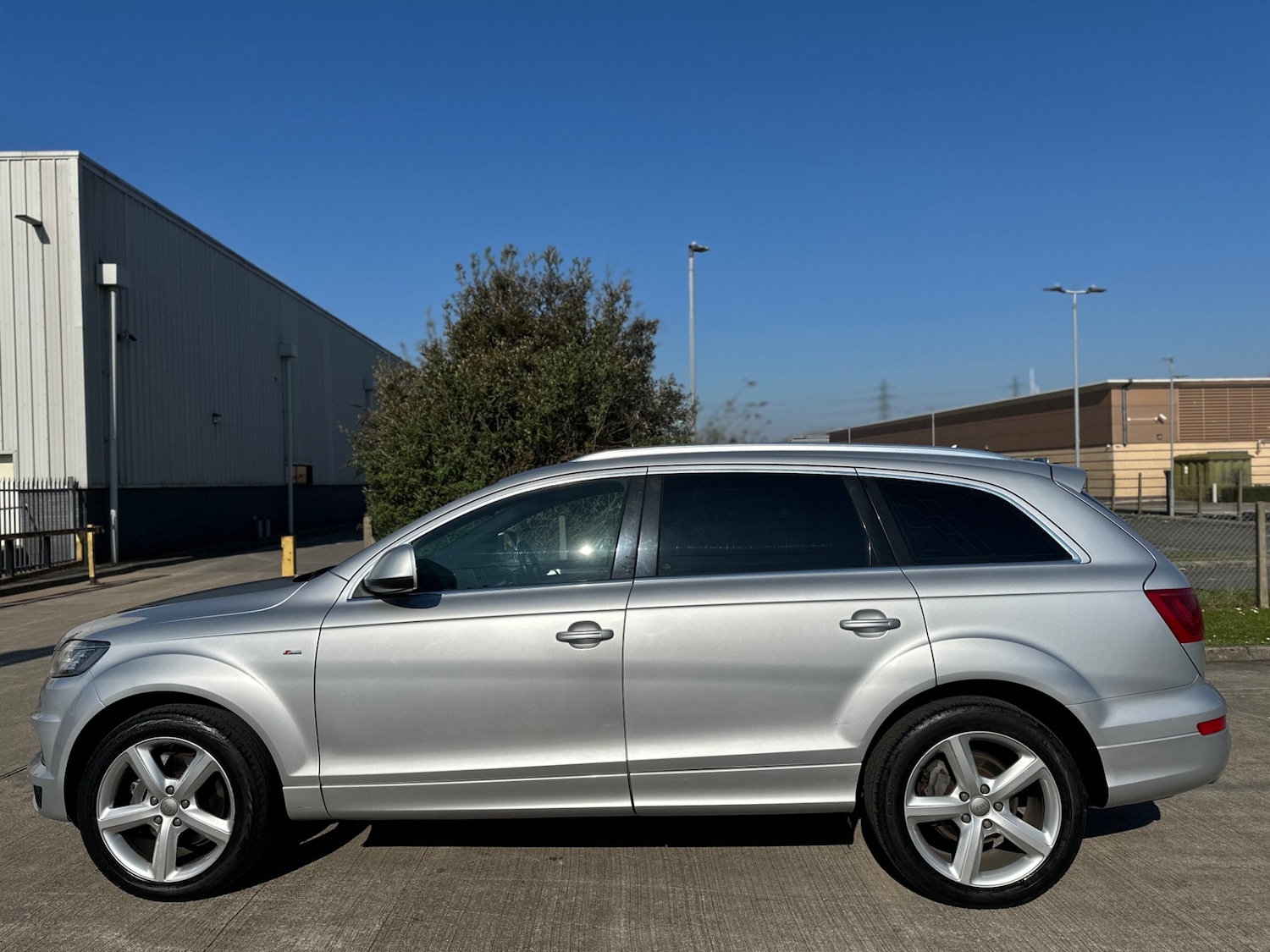 Used Audi Q7 2010 for sale - 77958606: Photo 10