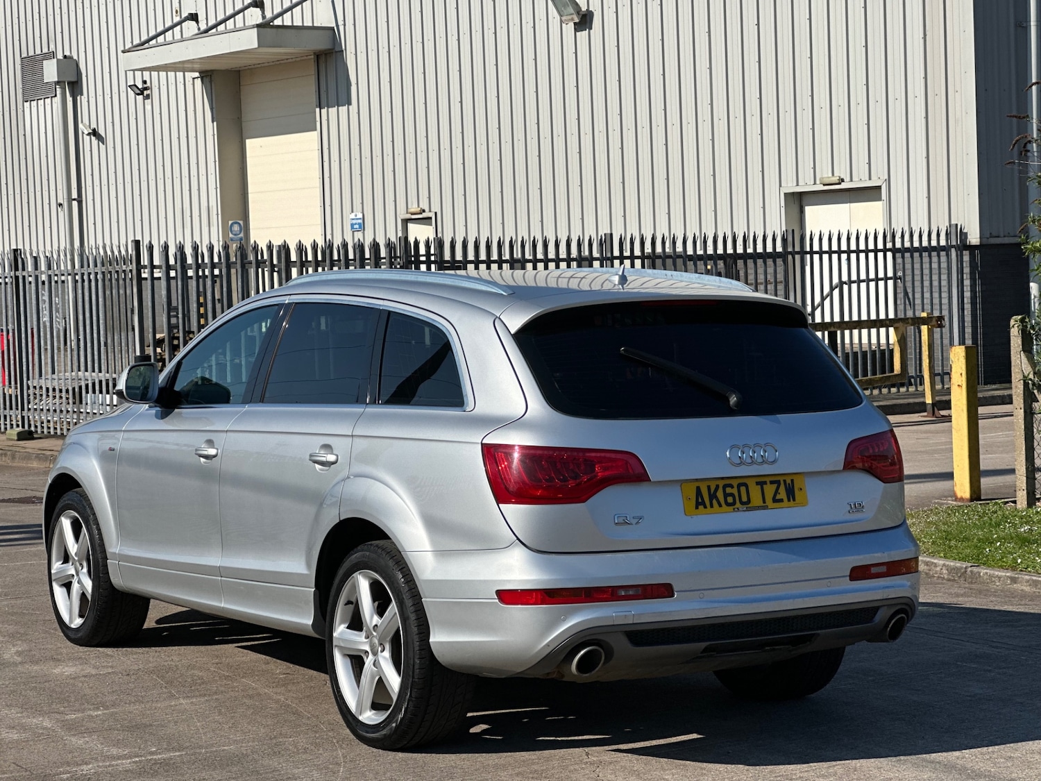 Used Audi Q7 2010 for sale - 77958606: Photo 5