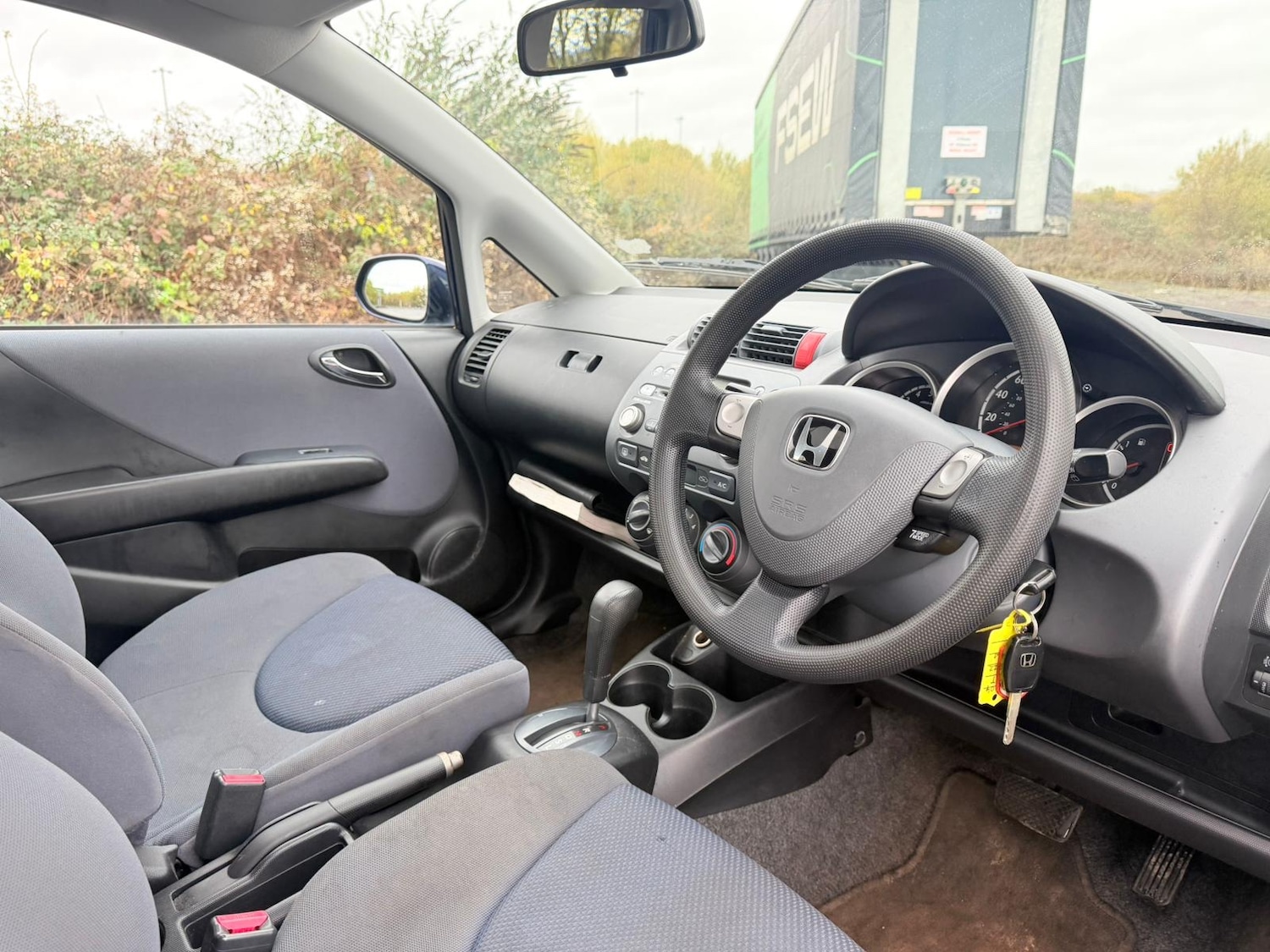 Used Honda Jazz 2004 for sale - 76785289: Photo 10