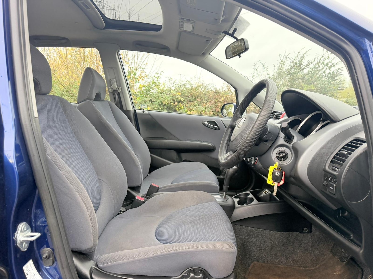 Used Honda Jazz 2004 for sale - 76785289: Photo 9