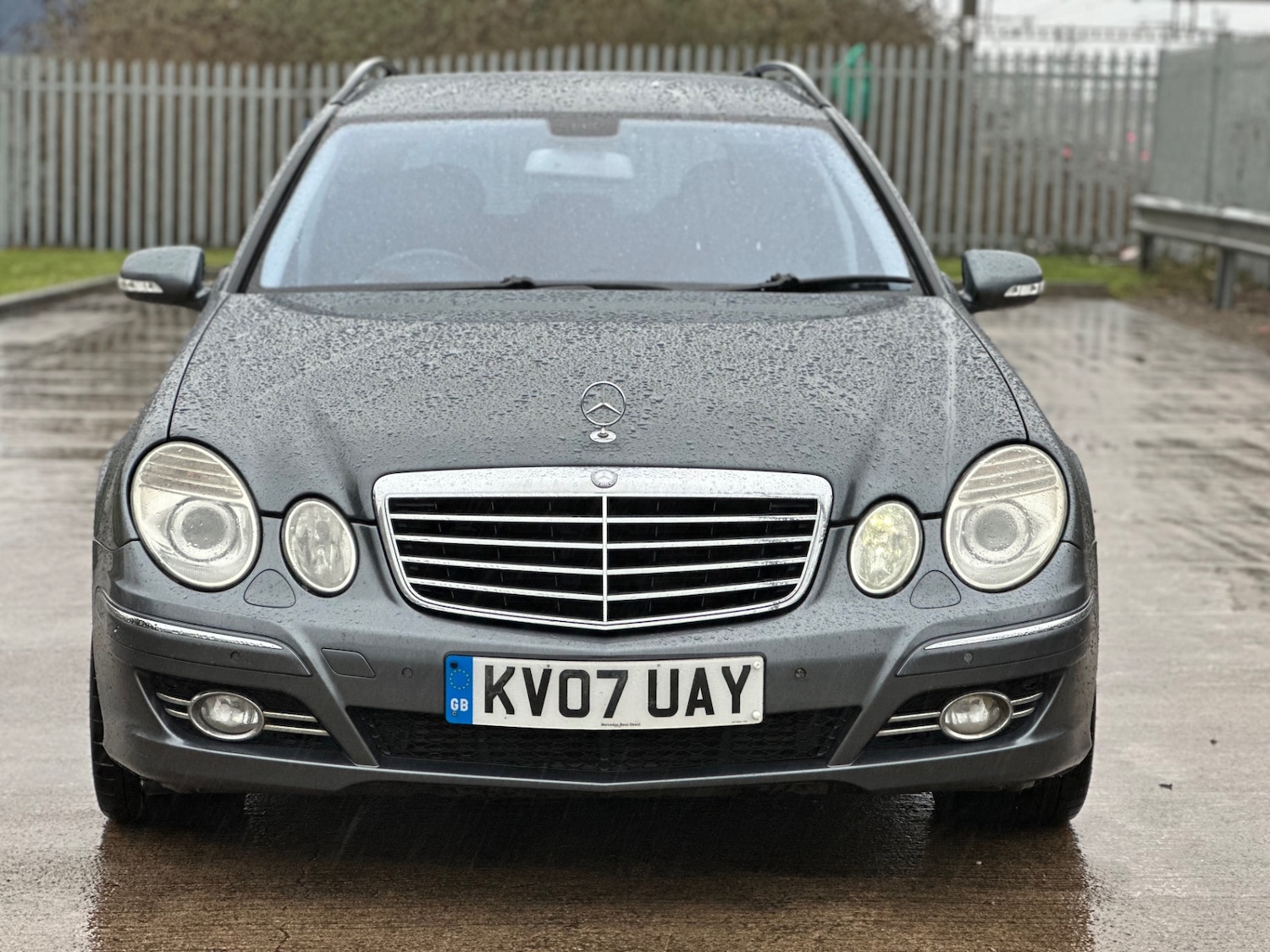 Used Mercedes-Benz E Class 2007 for sale - 77632545: Photo 2