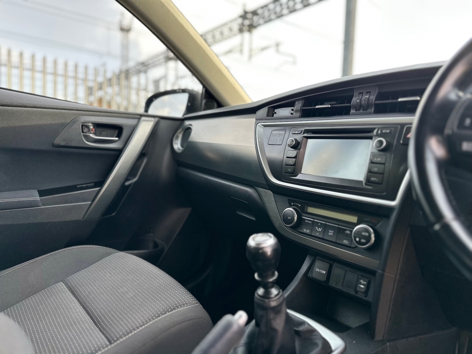 Used Toyota Auris 2014 for sale - 77532335: Photo 11