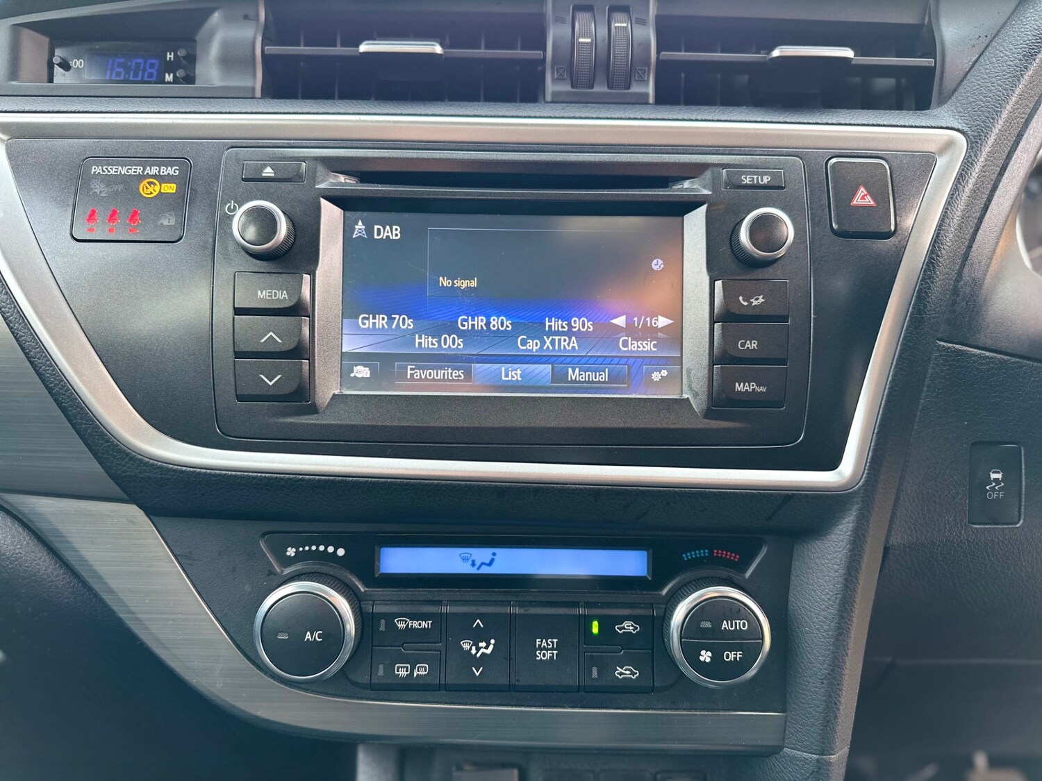 Used Toyota Auris 2014 for sale - 77532335: Photo 18