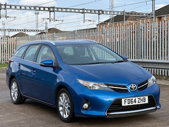 Used Toyota Auris 2014 for sale - 77532335: Photo