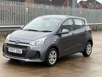 Used Hyundai i10 2018 for sale - 77532332: Photo