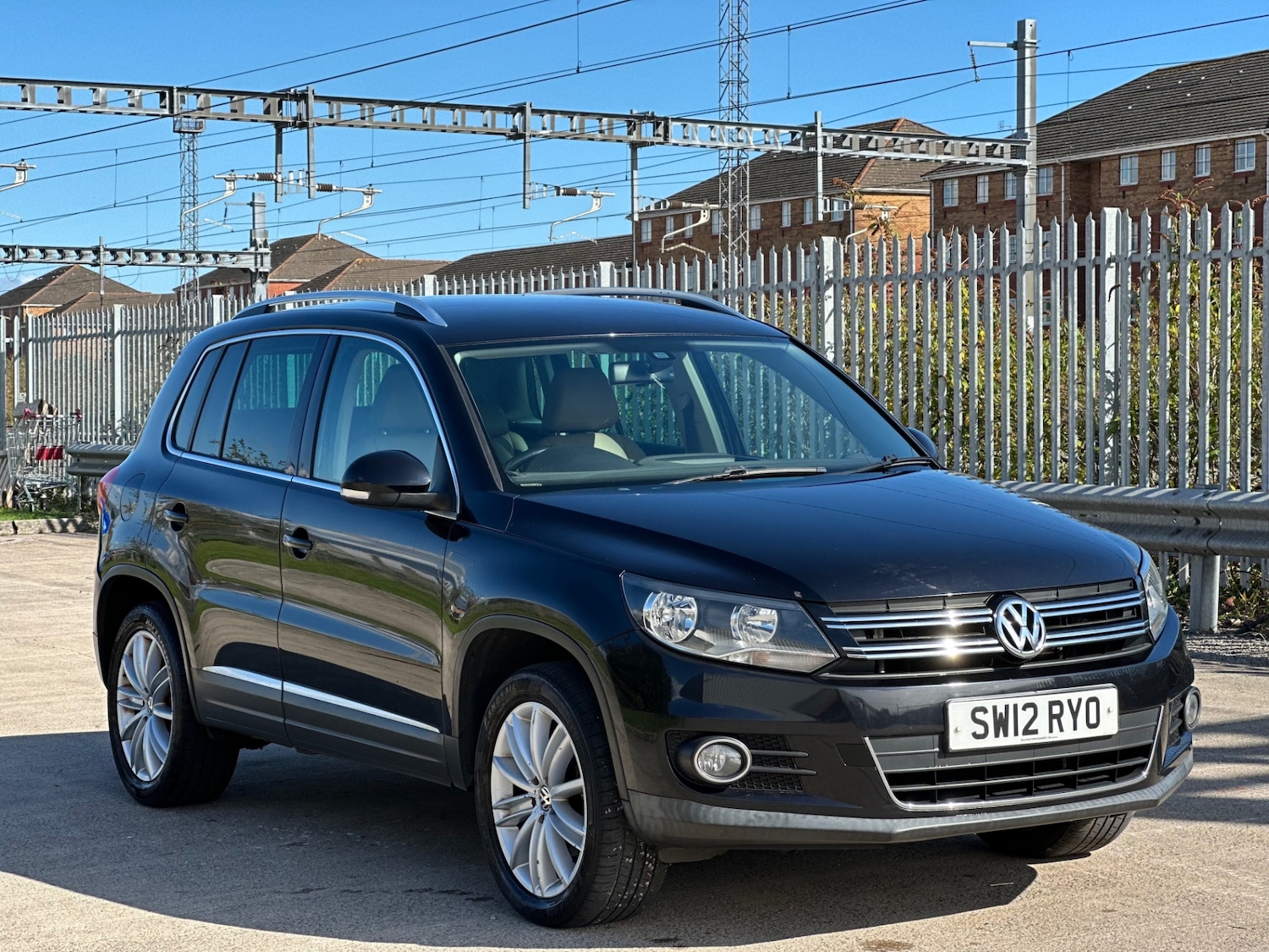 Used Volkswagen Tiguan 2012 for sale - 76178137: Photo 1
