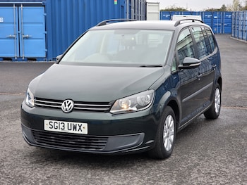 Used Volkswagen Touran 2013 for sale - 76504623: Photo