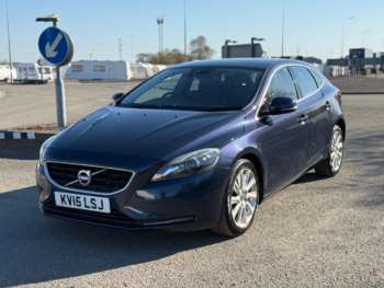 Used Volvo V40 2015 for sale - 74229876: Photo
