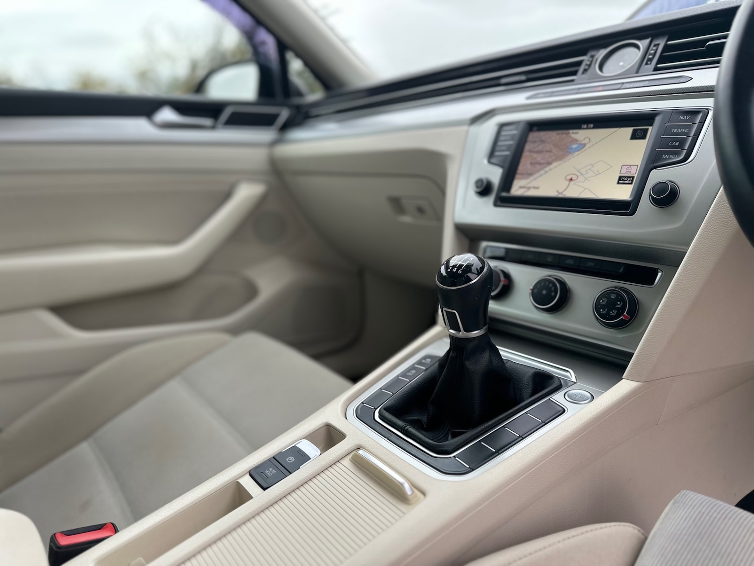 Used Volkswagen Passat 2015 for sale - 76504452: Photo 13