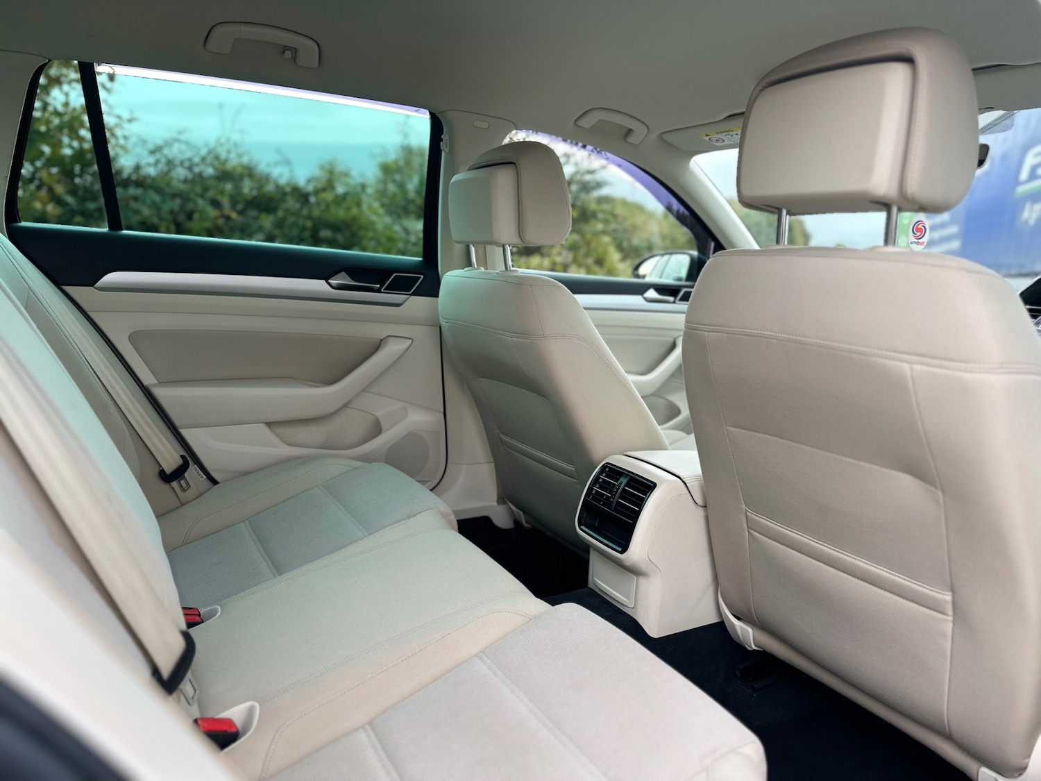 Used Volkswagen Passat 2015 for sale - 76504452: Photo 14