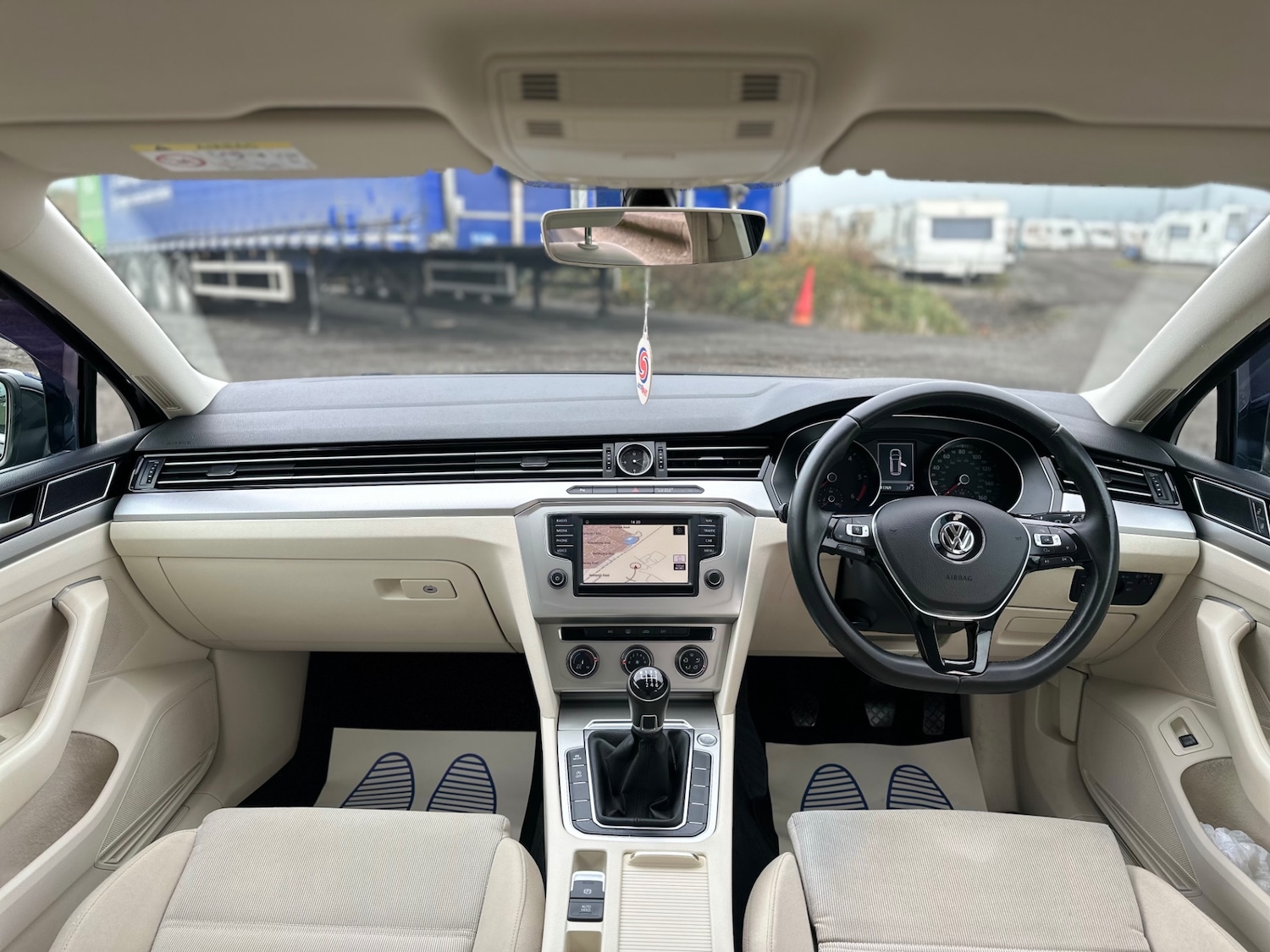 Used Volkswagen Passat 2015 for sale - 76504452: Photo 15