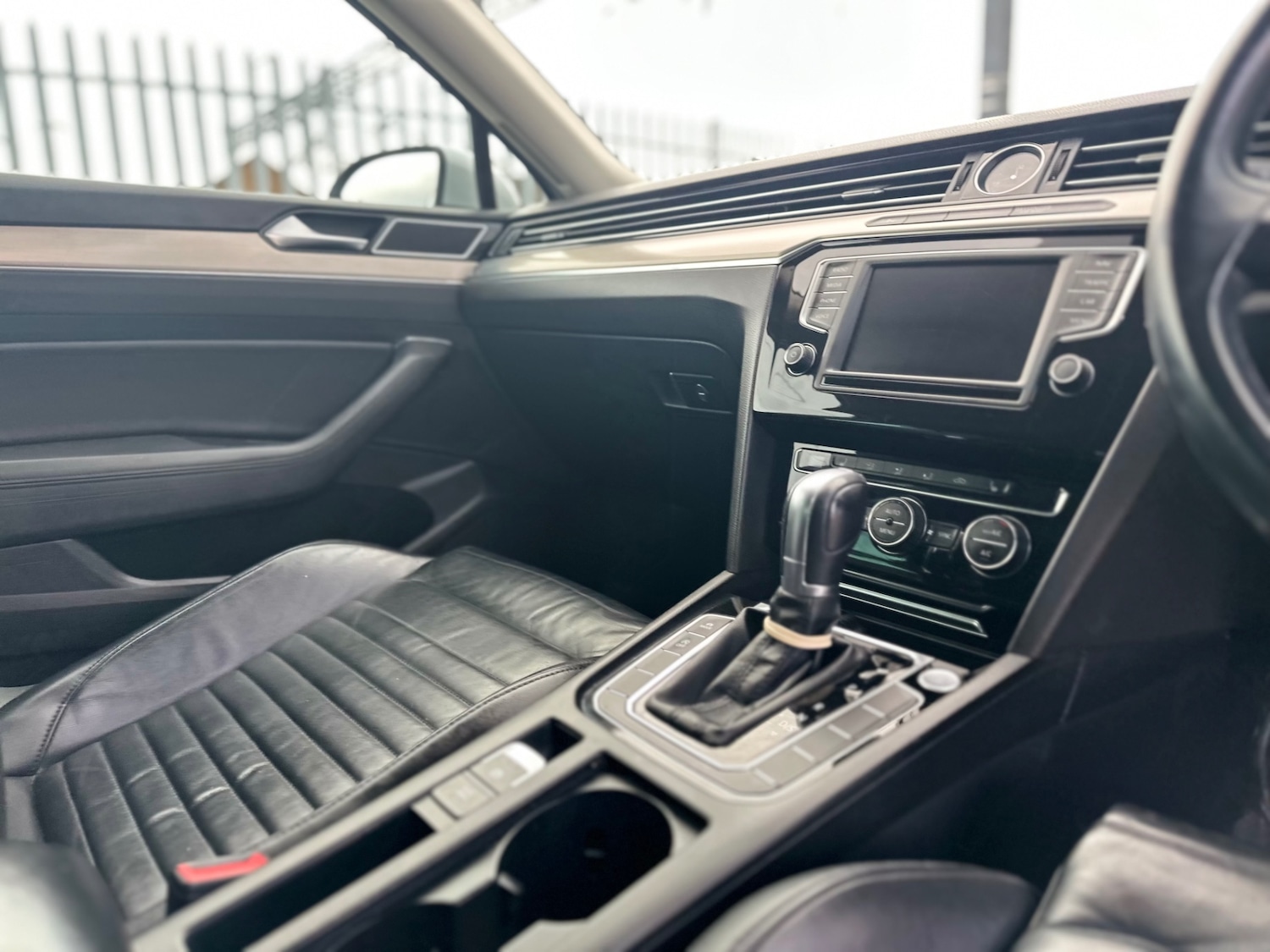 Used Volkswagen Passat 2015 for sale - 77632556: Photo 11