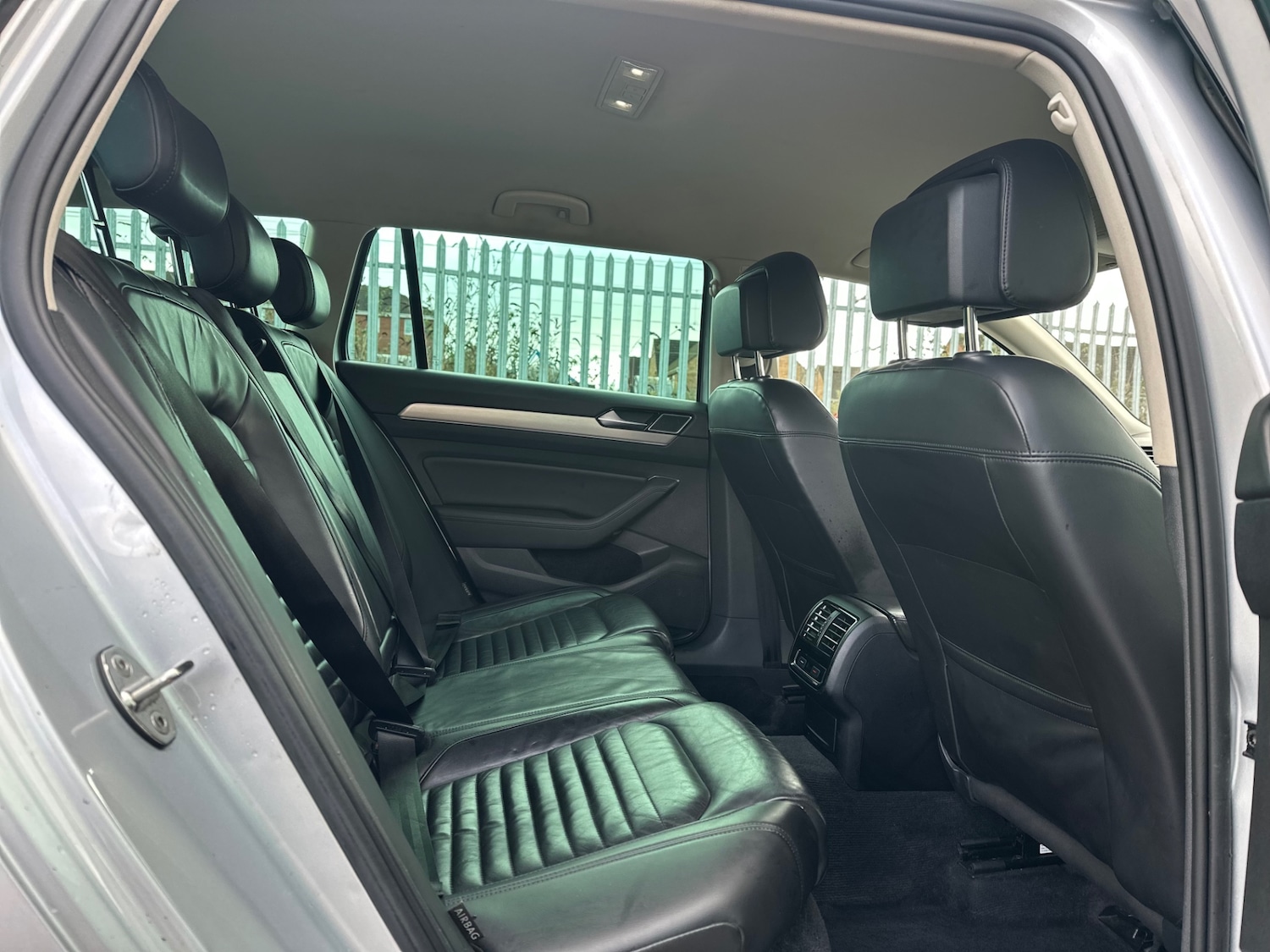 Used Volkswagen Passat 2015 for sale - 77632556: Photo 13