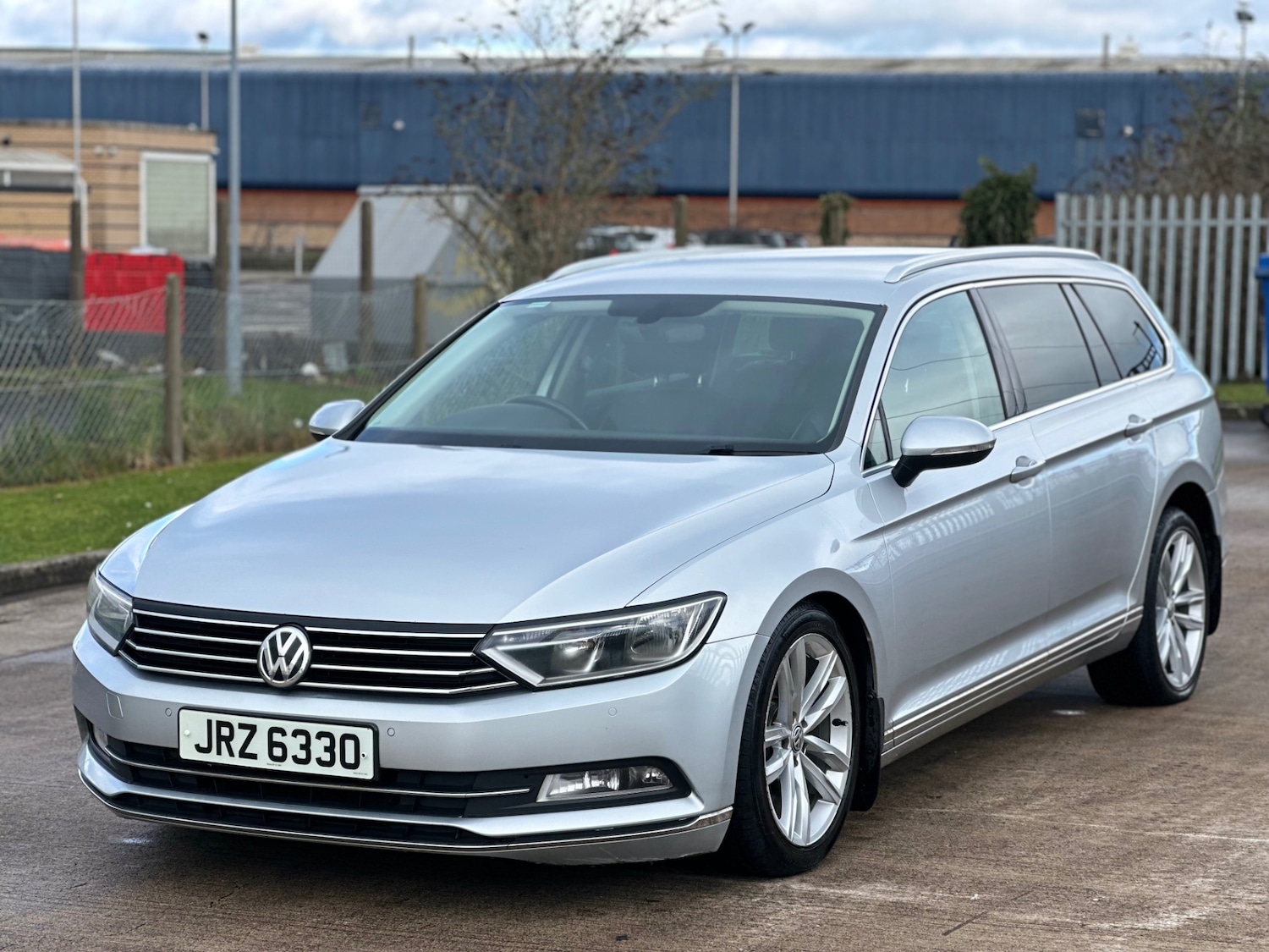 Used Volkswagen Passat 2015 for sale - 77632556: Photo 4