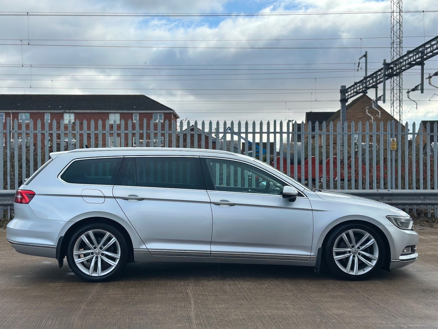 Used Volkswagen Passat 2015 for sale - 77632556: Photo 8