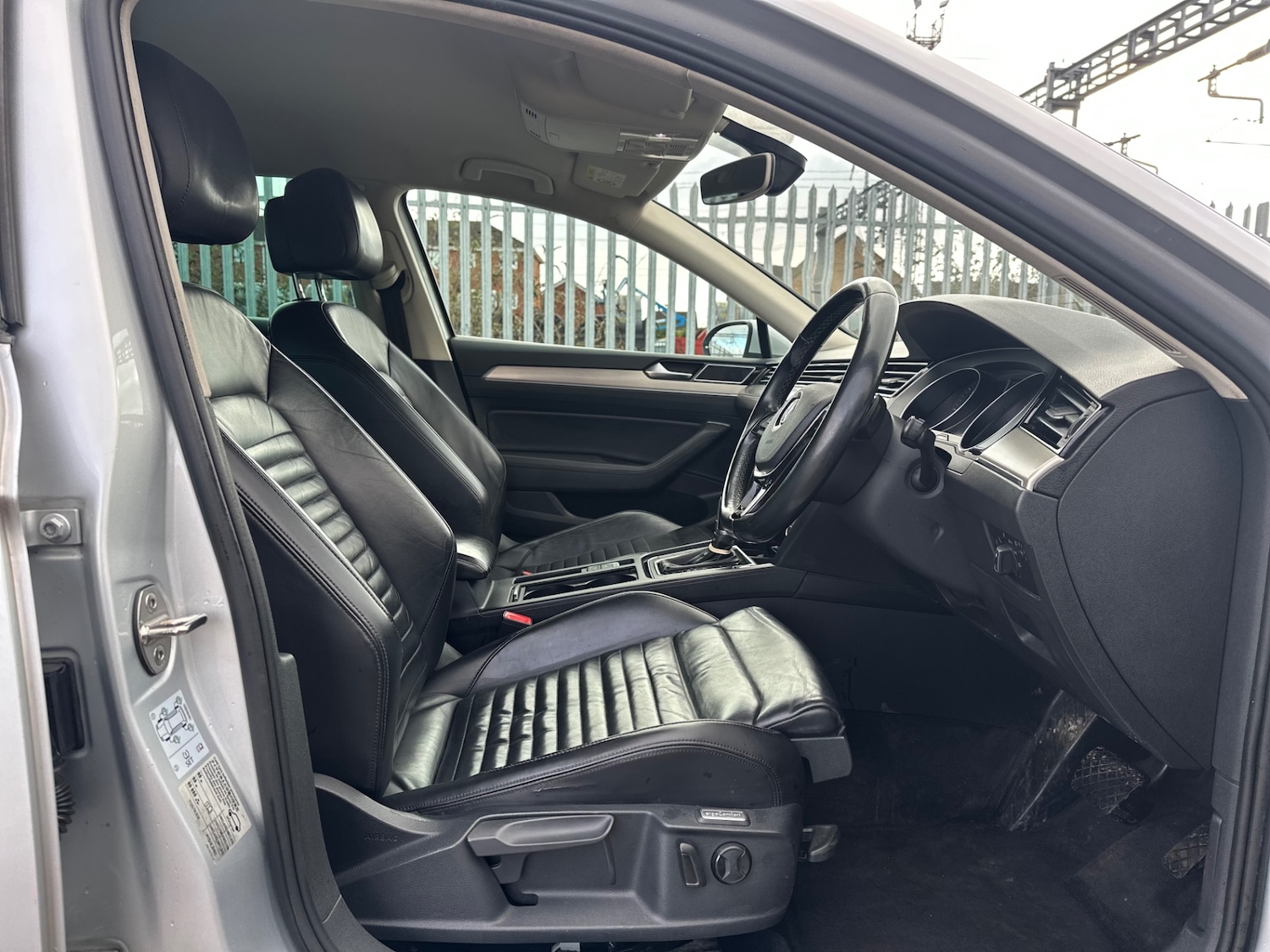 Used Volkswagen Passat 2015 for sale - 77632556: Photo 9