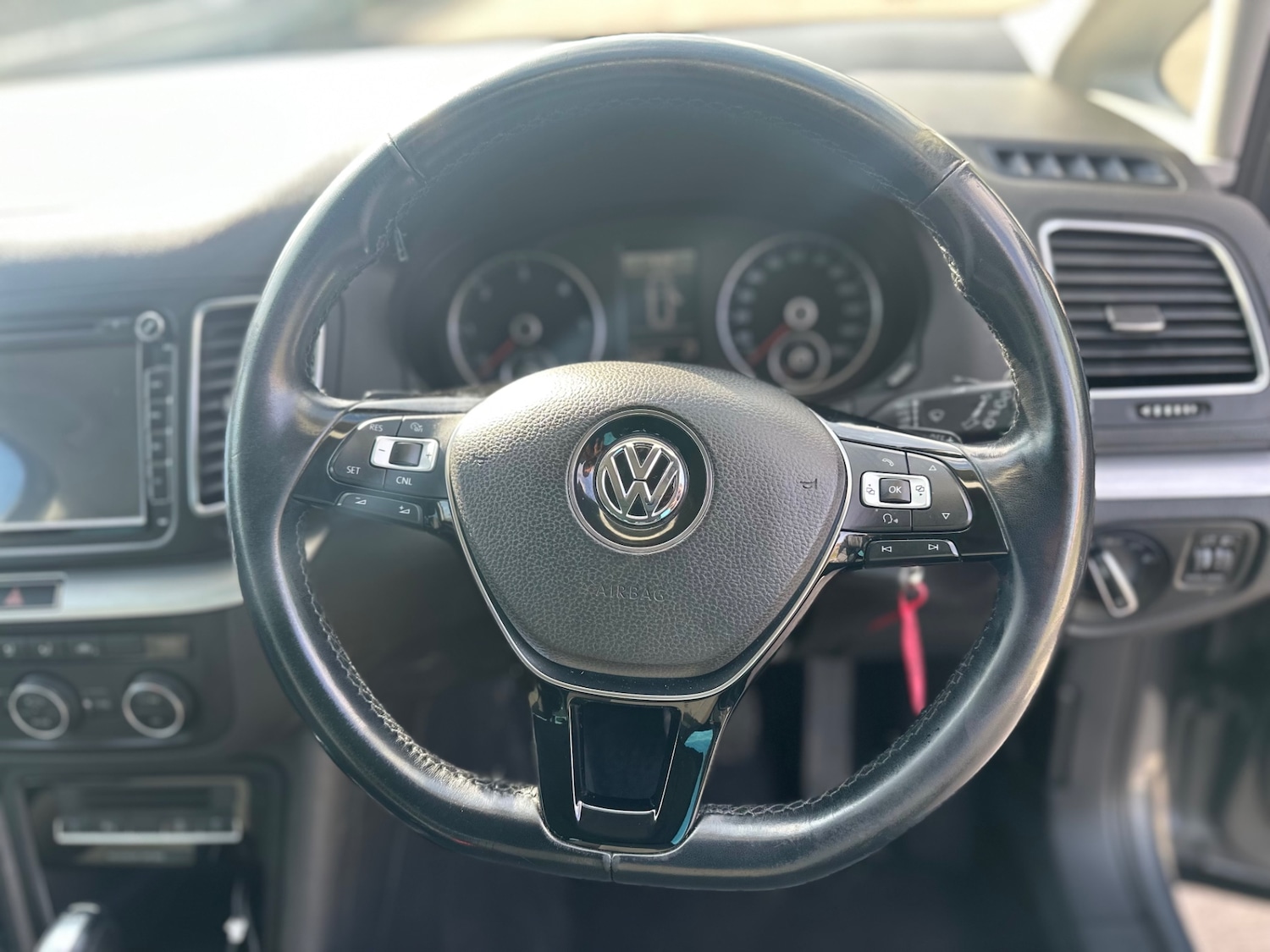 Used Volkswagen Sharan 2016 for sale - 77781573: Photo 16