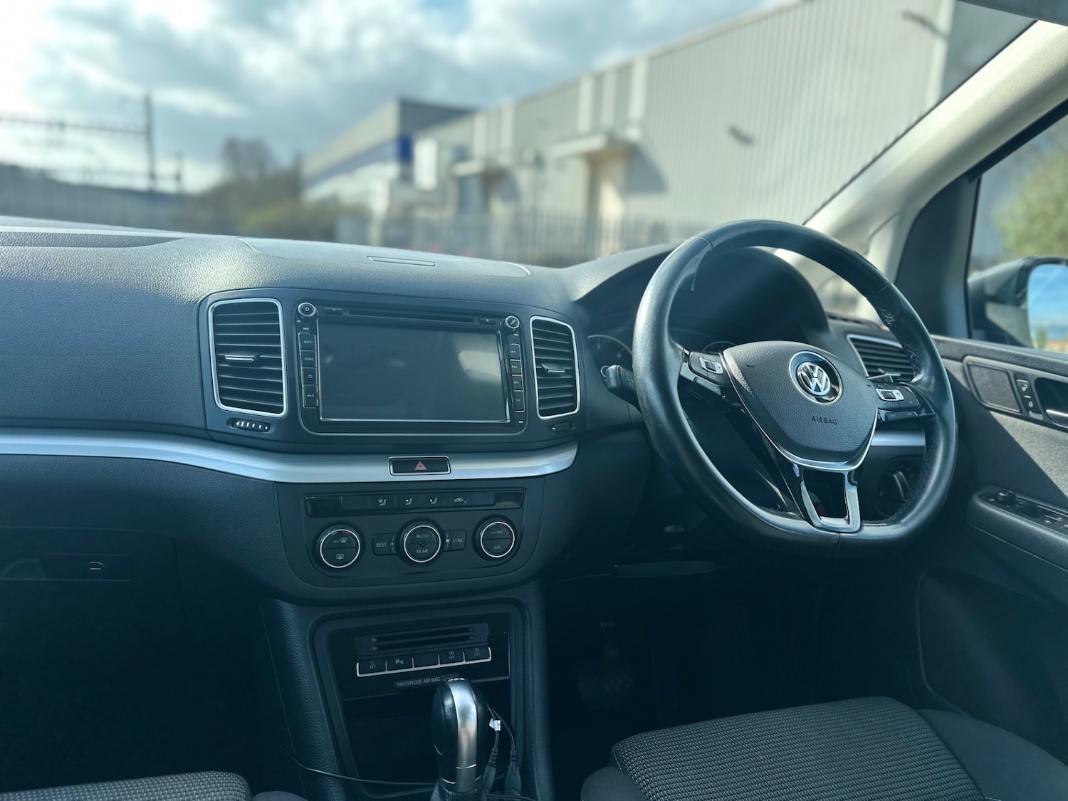 Used Volkswagen Sharan 2016 for sale - 77781573: Photo 21