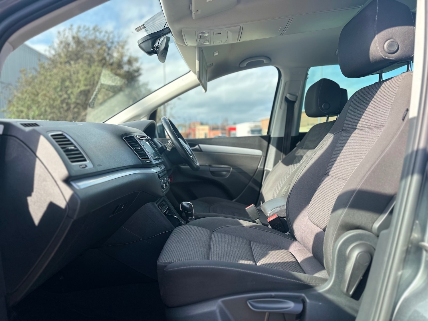 Used Volkswagen Sharan 2016 for sale - 77781573: Photo 23