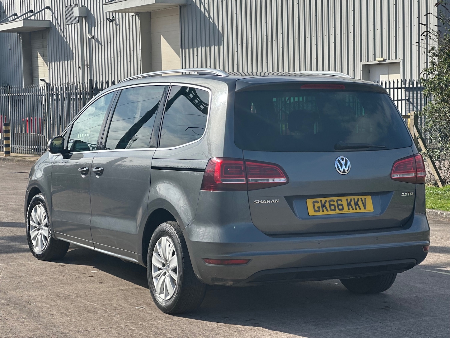 Used Volkswagen Sharan 2016 for sale - 77781573: Photo 7