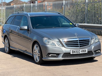 Used Mercedes-Benz E Class 2010 for sale - 79503196: Photo