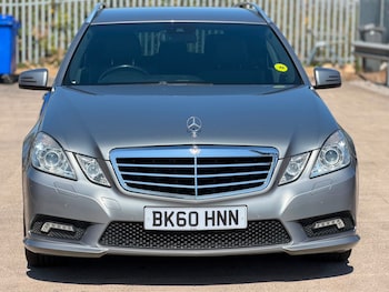Used Mercedes-Benz E Class 2010 for sale - 79503196: Photo