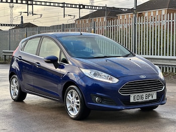 2016 (16) - 1.25 82 Zetec 5dr