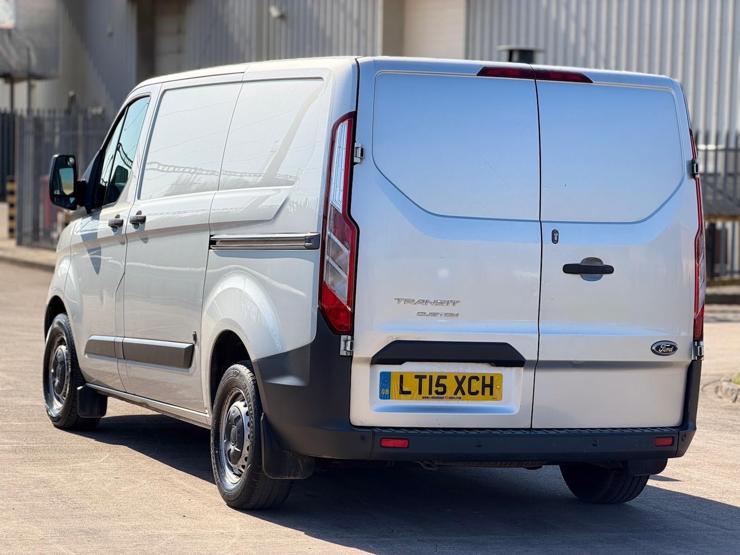 Used Ford Transit Custom 2015 for sale - 77958613: Photo 5