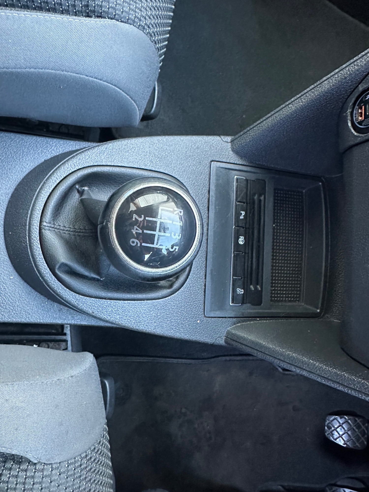 Used Volkswagen Touran 2011 for sale - 77891759: Photo 14