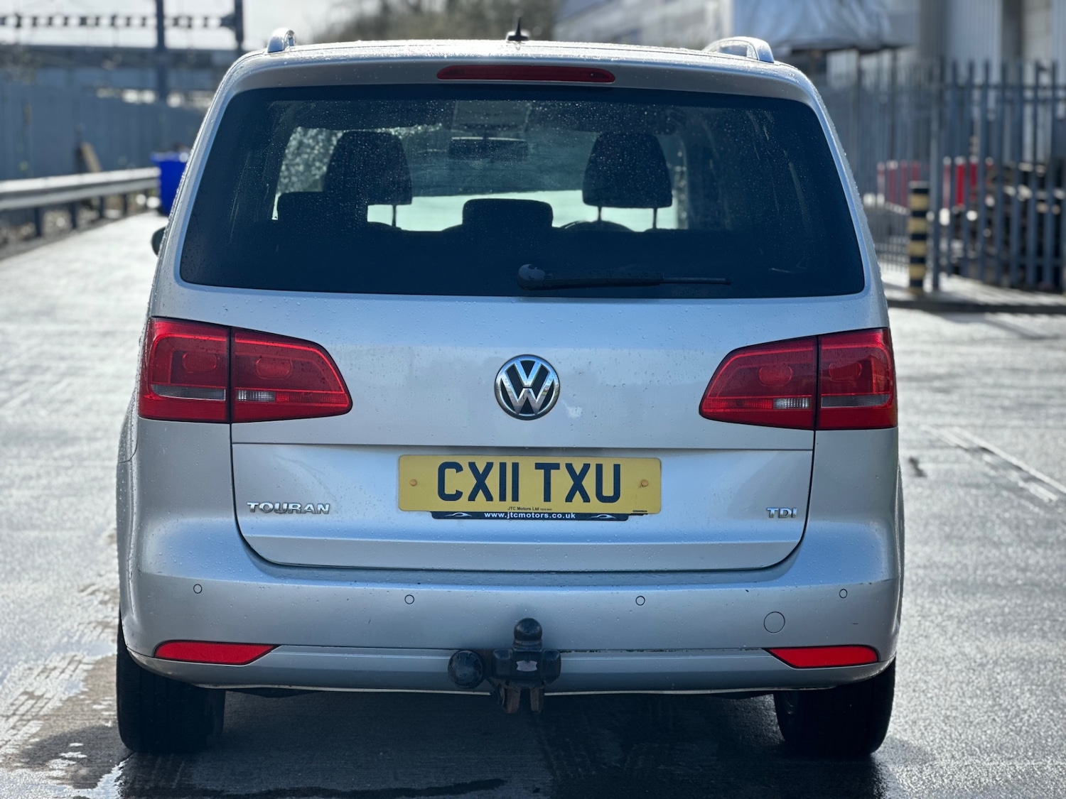 Used Volkswagen Touran 2011 for sale - 77891759: Photo 6