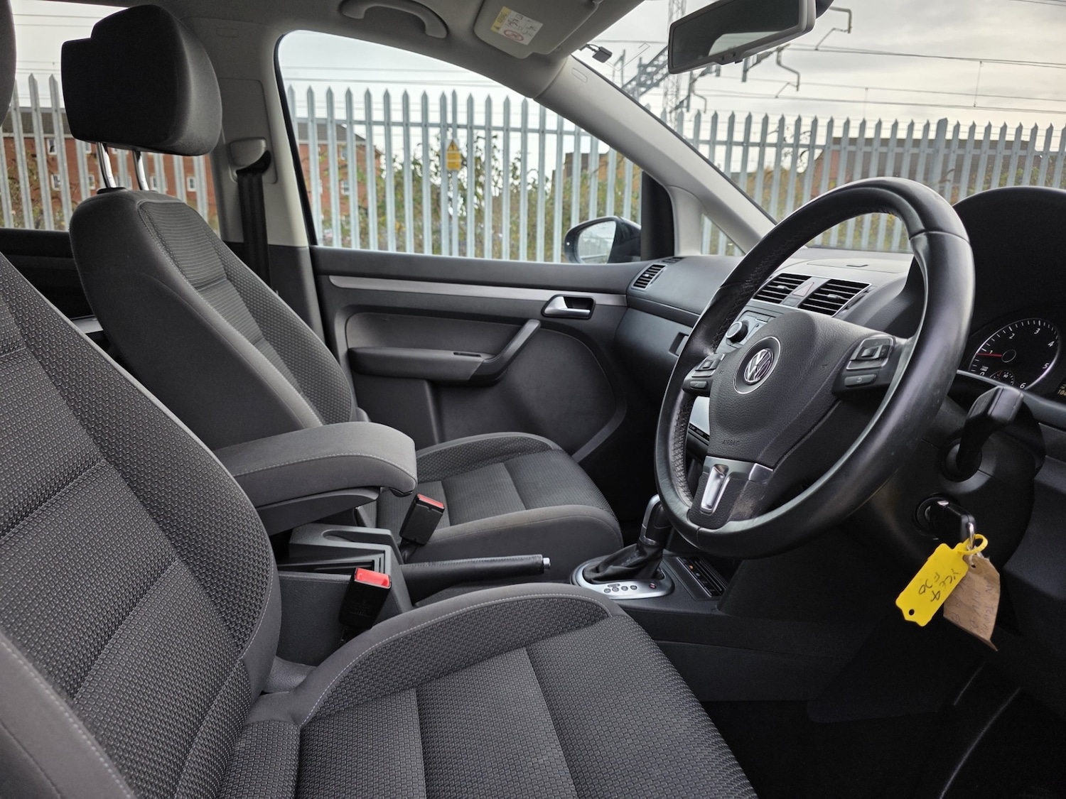 Used Volkswagen Touran 2014 for sale - 76504607: Photo 14