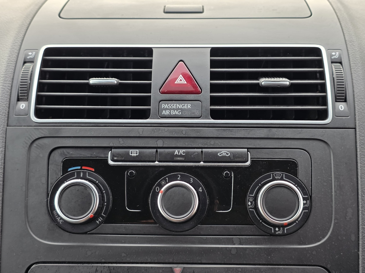 Used Volkswagen Touran 2014 for sale - 76504607: Photo 16