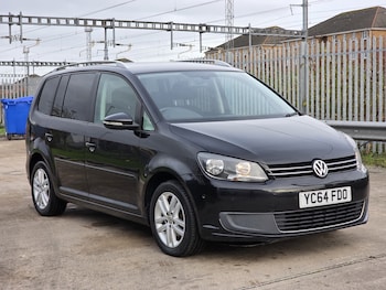Used Volkswagen Touran 2014 for sale - 76504607: Photo