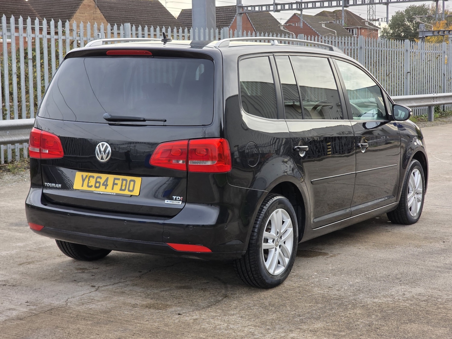 Used Volkswagen Touran 2014 for sale - 76504607: Photo 24