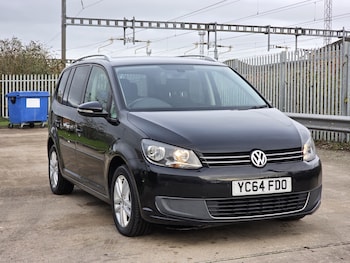 Used Volkswagen Touran 2014 for sale - 76504607: Photo